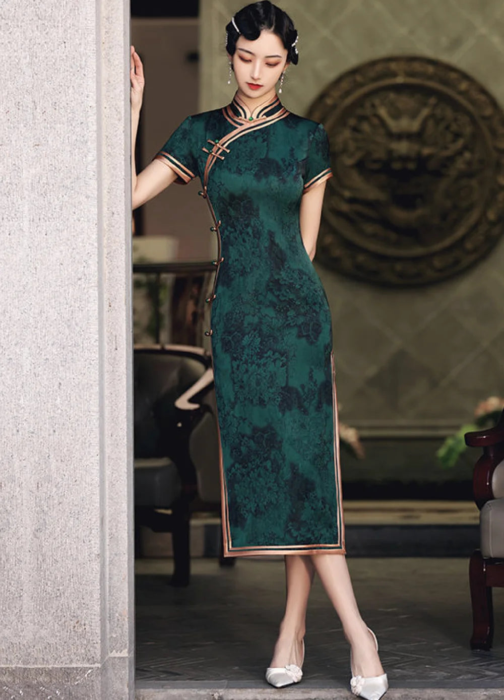 Green and Gold Cheongsam | Qipao Dress Green and Gold Cheongsam | Qipao Dress