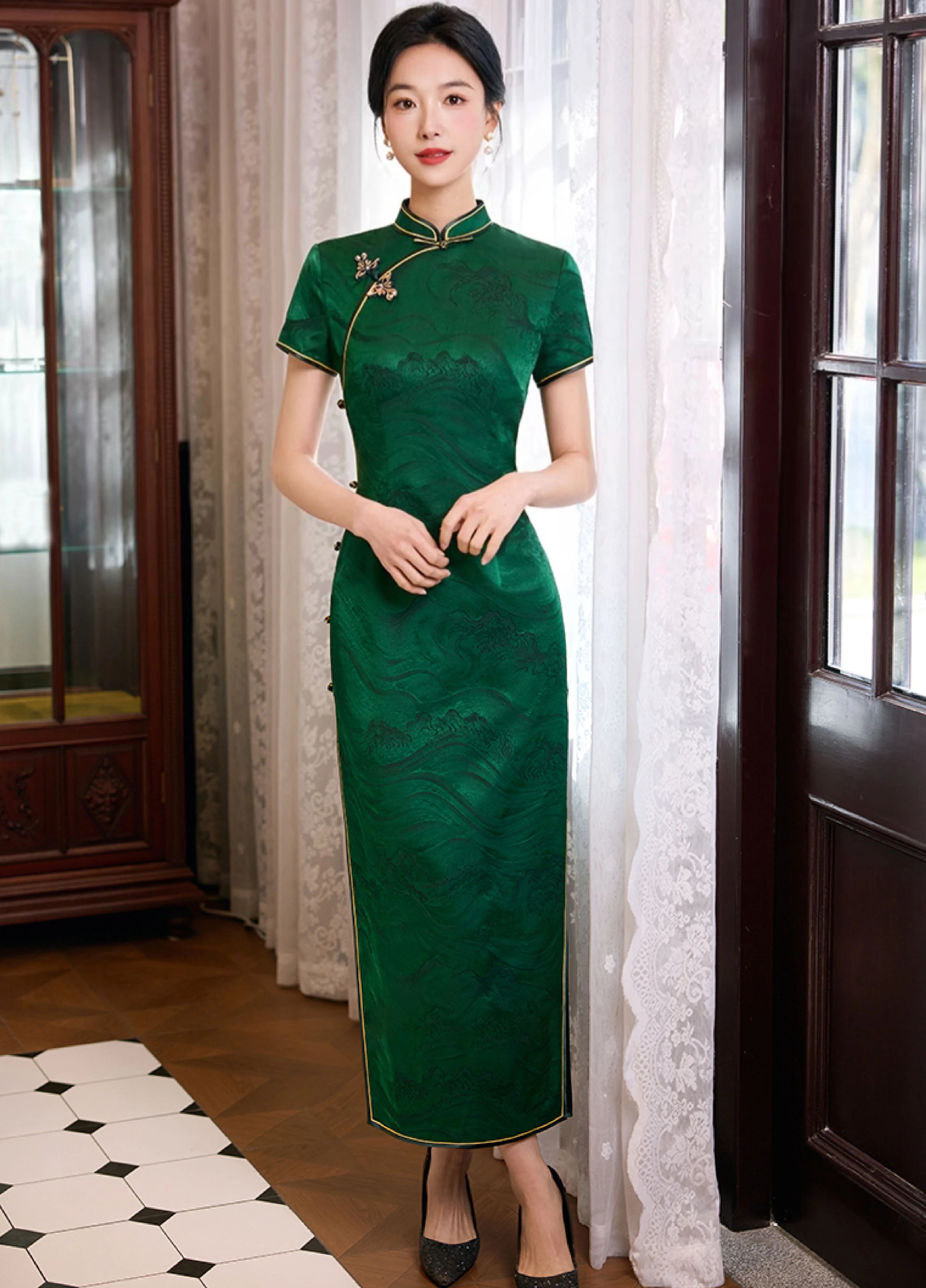 Vintage Silk Qipao | Chinese Dress Vintage Silk Qipao | Chinese Dress