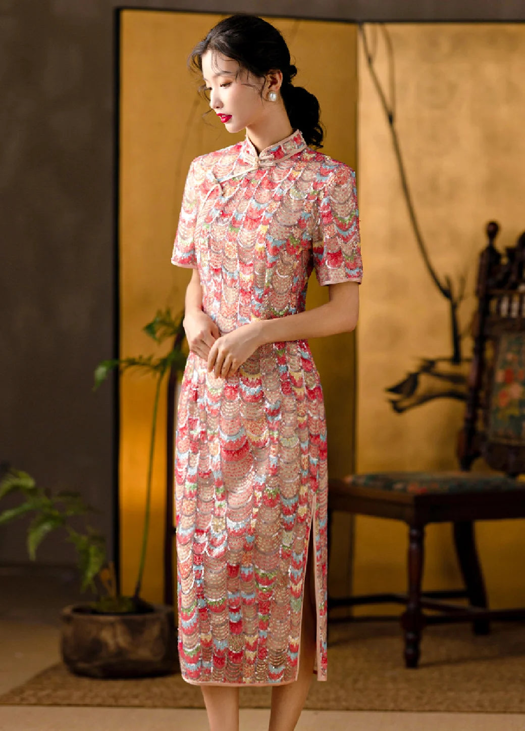 Tea ceremony pink Qipao dress